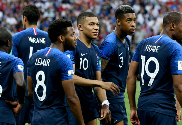 腾飞奠定了 腾飞奠定了